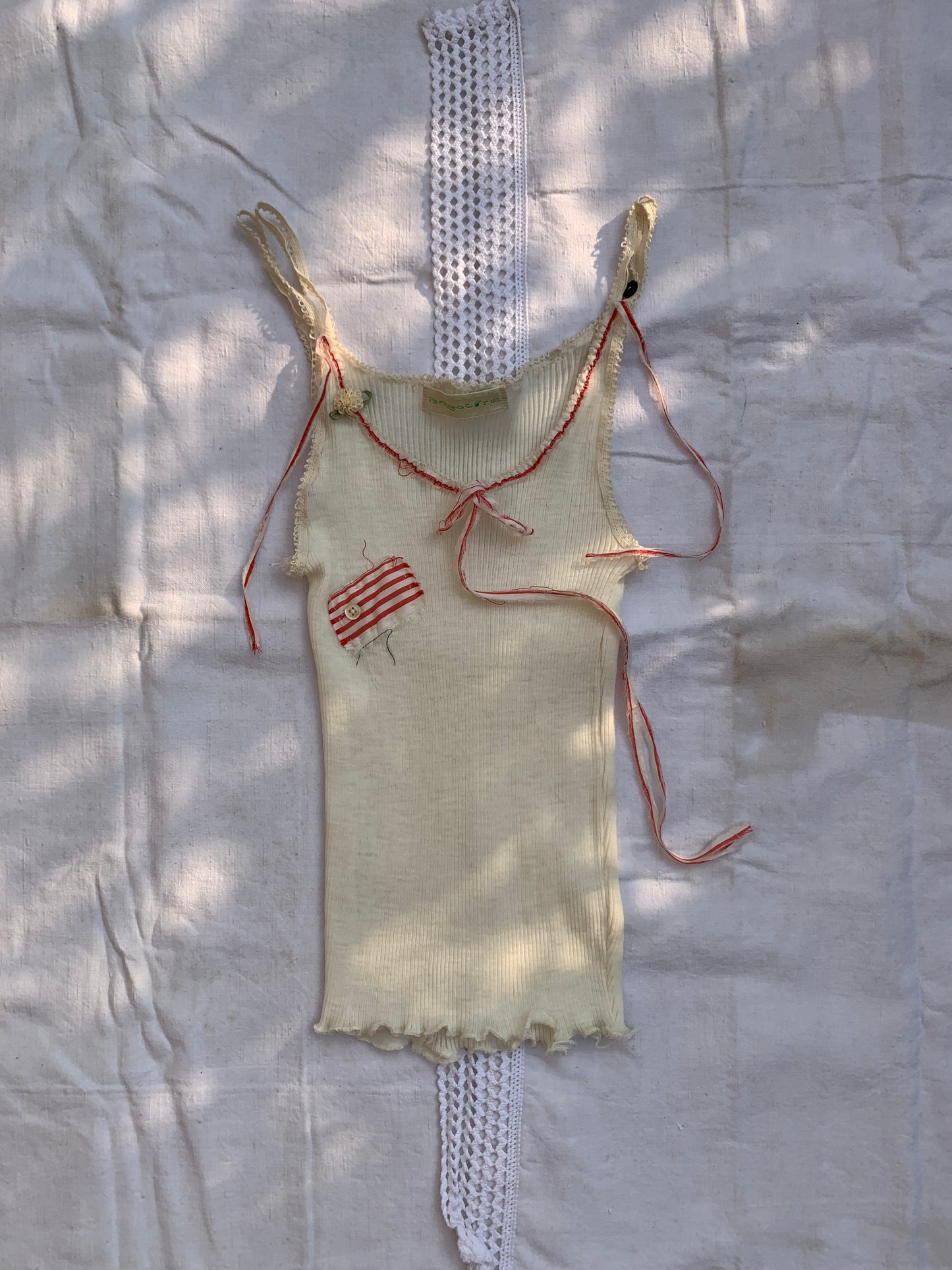 TANK TOP 01